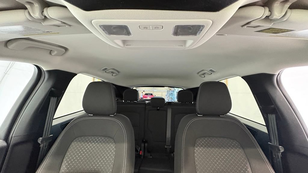 Certified 2024 Ford Escape Active AWD/4WD image 33