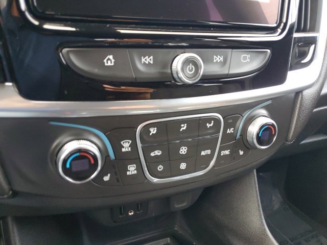 Used 2022 Chevrolet Traverse LT image 26