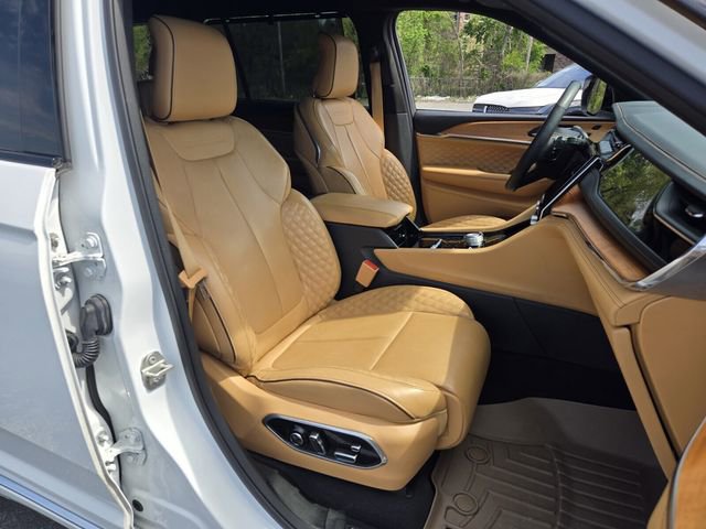 Used 2023 Jeep Grand Cherokee L Summit image 19