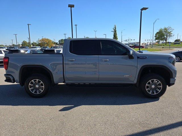 Used 2024 GMC Sierra 1500 AT4 w/ Technology Package AWD/4WD image 6