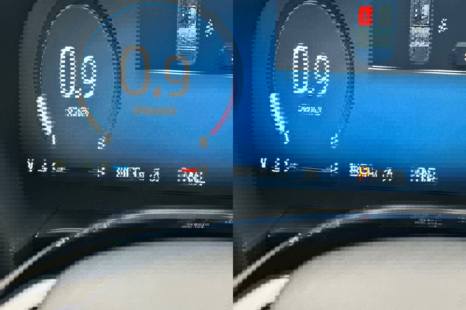 Certified 2025 Ford Escape Platinum image 26