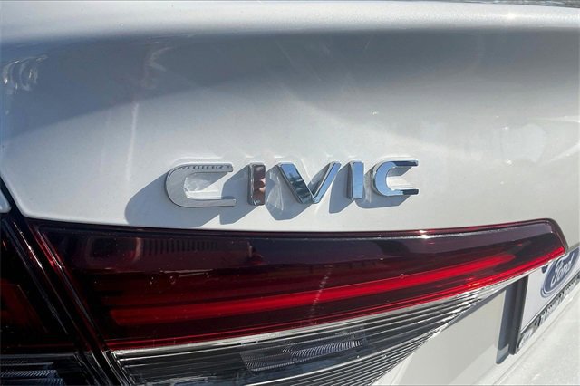 Used 2025 Honda Civic Sport image 10