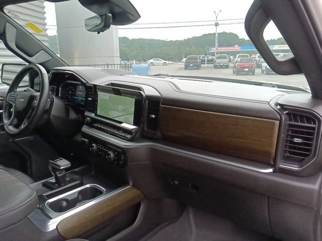 Used 2026 Chevrolet Silverado 1500 High Country w/ High Country Premium Package AWD/4WD image 35