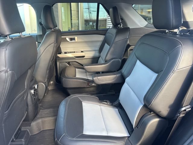Certified 2024 Ford Explorer XLT w/ Equipment Group 202A AWD/4WD image 41