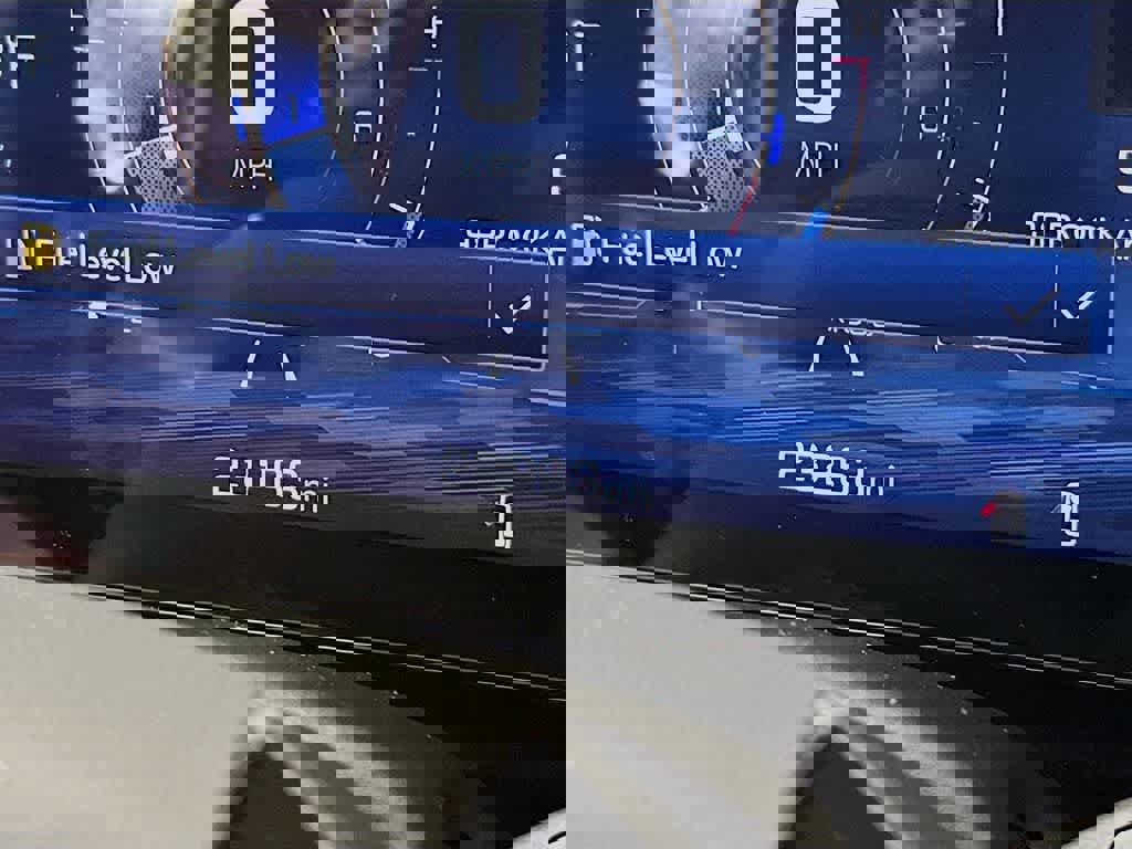 Used 2025 Chevrolet Equinox RS w/ Safety and Technology Package image 23