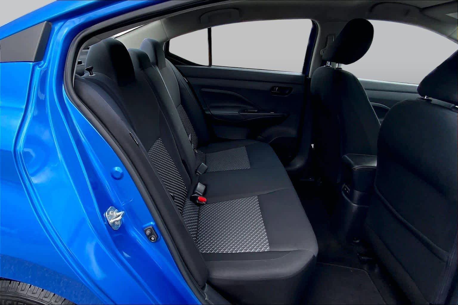 Used 2020 Nissan Versa S FWD image 18