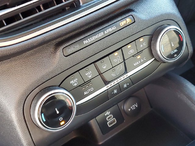 Certified 2025 Ford Escape Active FWD image 18