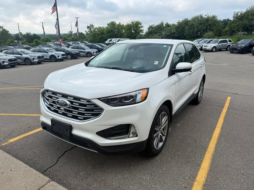 Certified 2024 Ford Edge Titanium w/ Equipment Group 301A AWD/4WD image 3