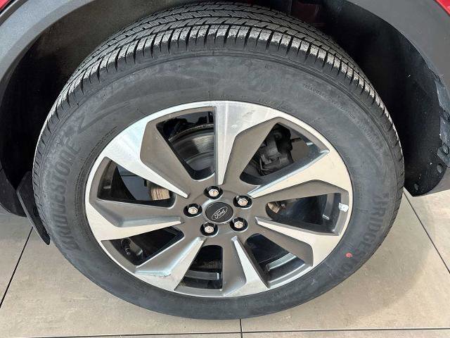 Certified 2024 Ford Escape Platinum image 31