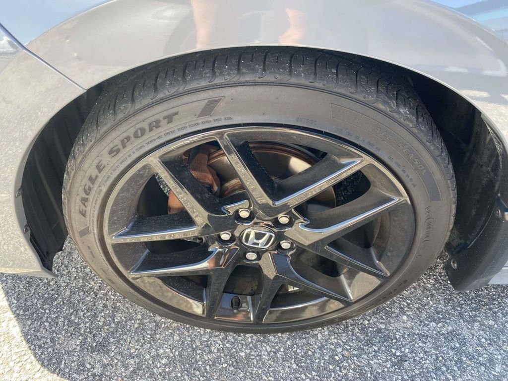 Used 2025 Honda Civic Sport image 4