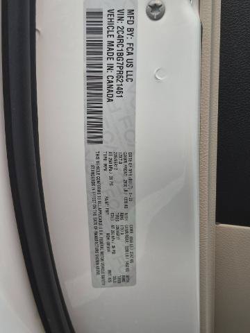 Used 2023 Chrysler Pacifica Touring-L FWD image 35
