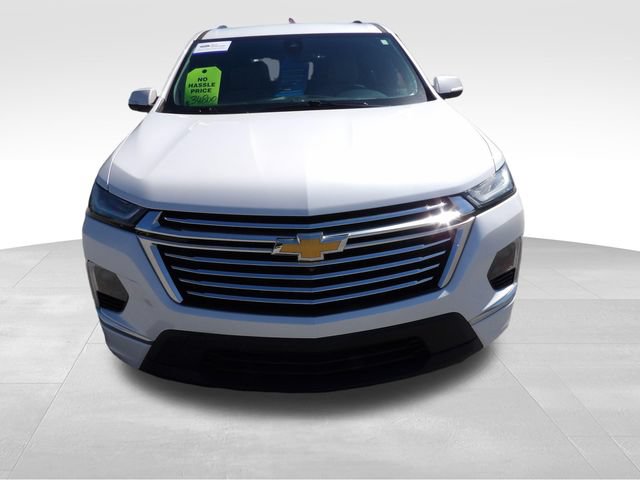 Used 2023 Chevrolet Traverse Premier w/ LPO, Floor Liner Package AWD/4WD image 2
