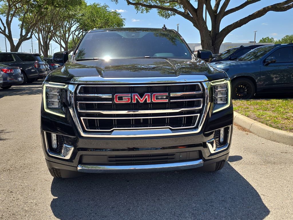 Used 2024 GMC Yukon XL SLT image 2