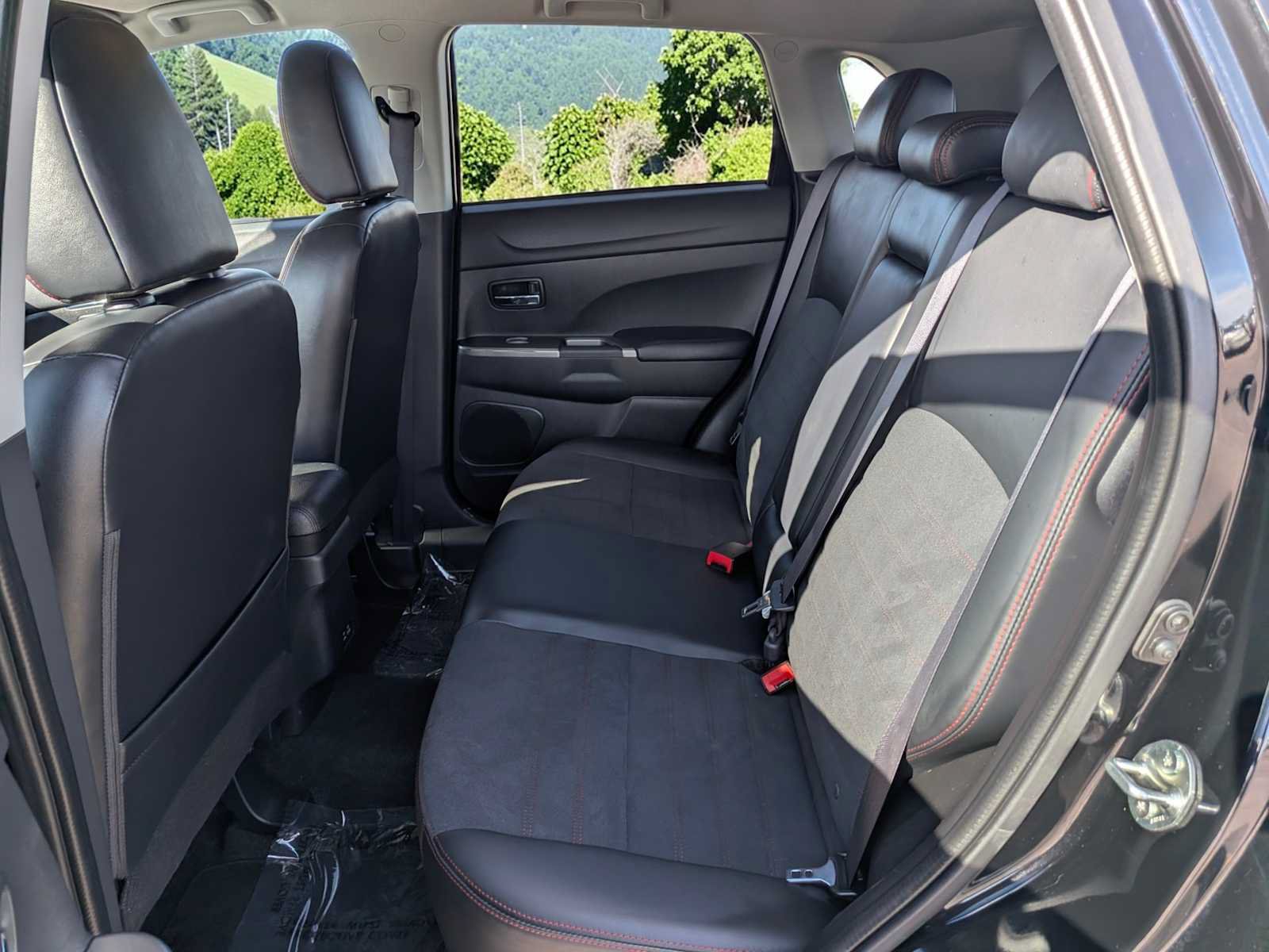 Used 2024 Mitsubishi Outlander Sport SE AWD/4WD image 15