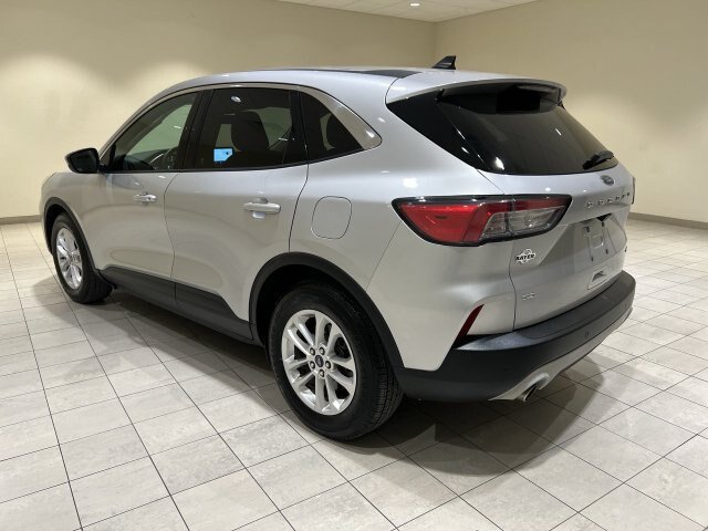 Certified 2020 Ford Escape SE FWD image 3