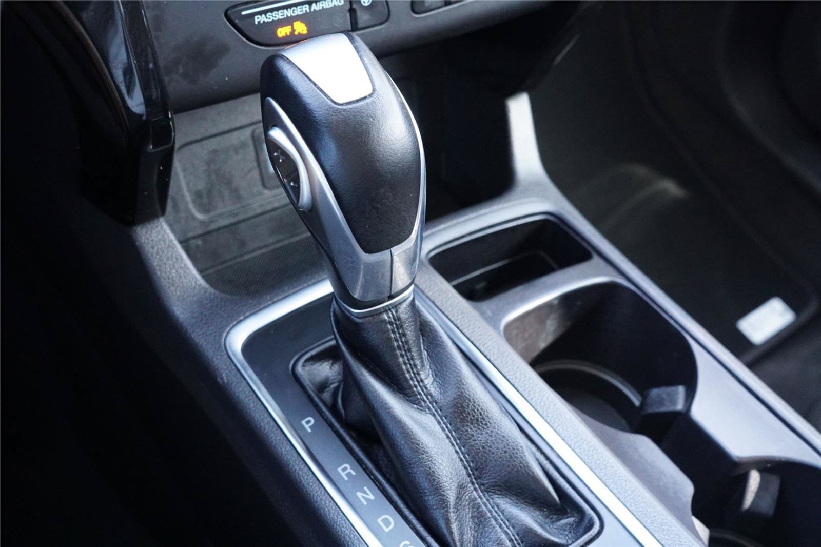 Certified 2019 Ford Escape Titanium FWD image 14