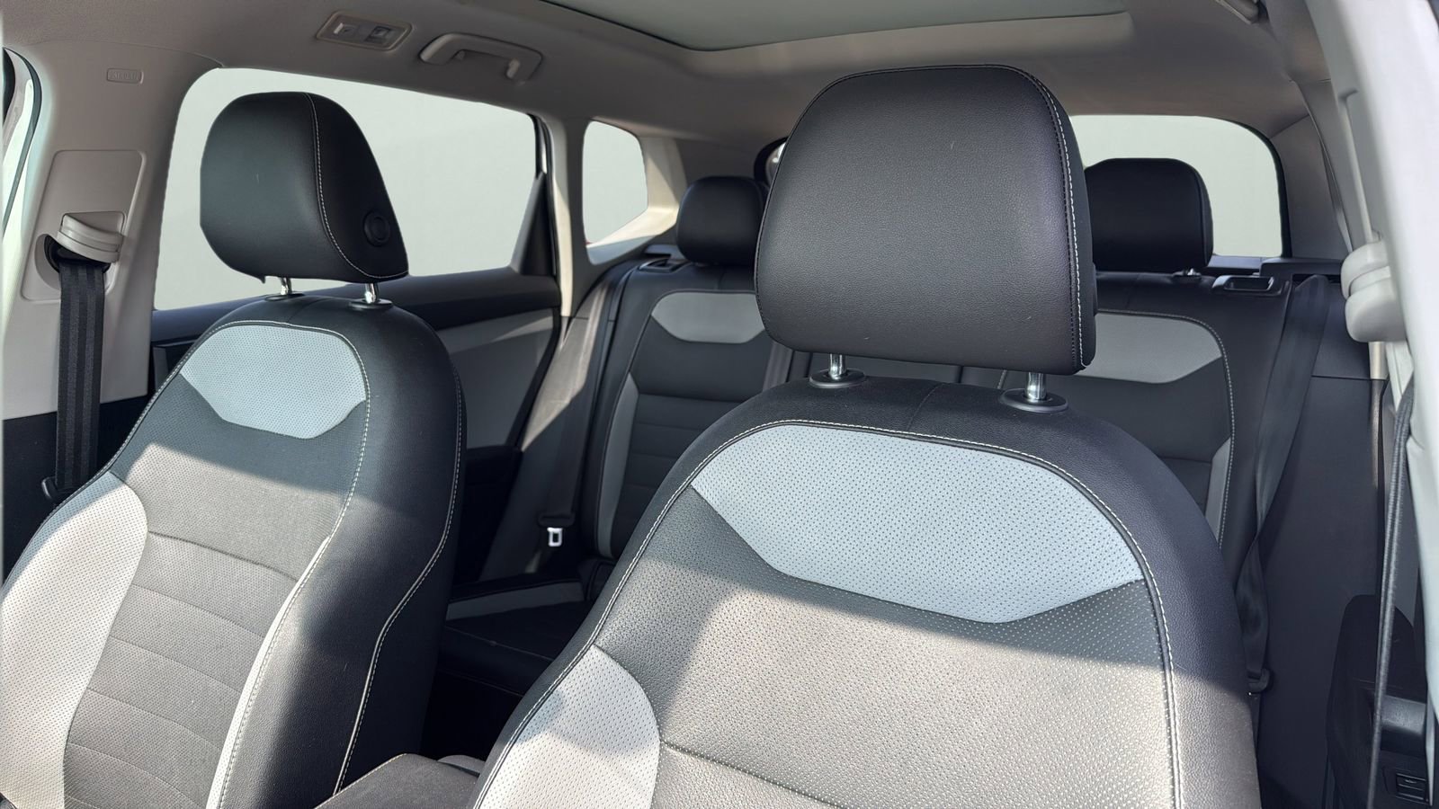 Used 2022 Volkswagen Taos SEL FWD image 9