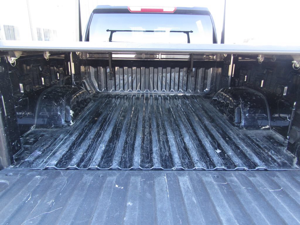 Used 2023 Chevrolet Silverado 1500 RST AWD/4WD image 18