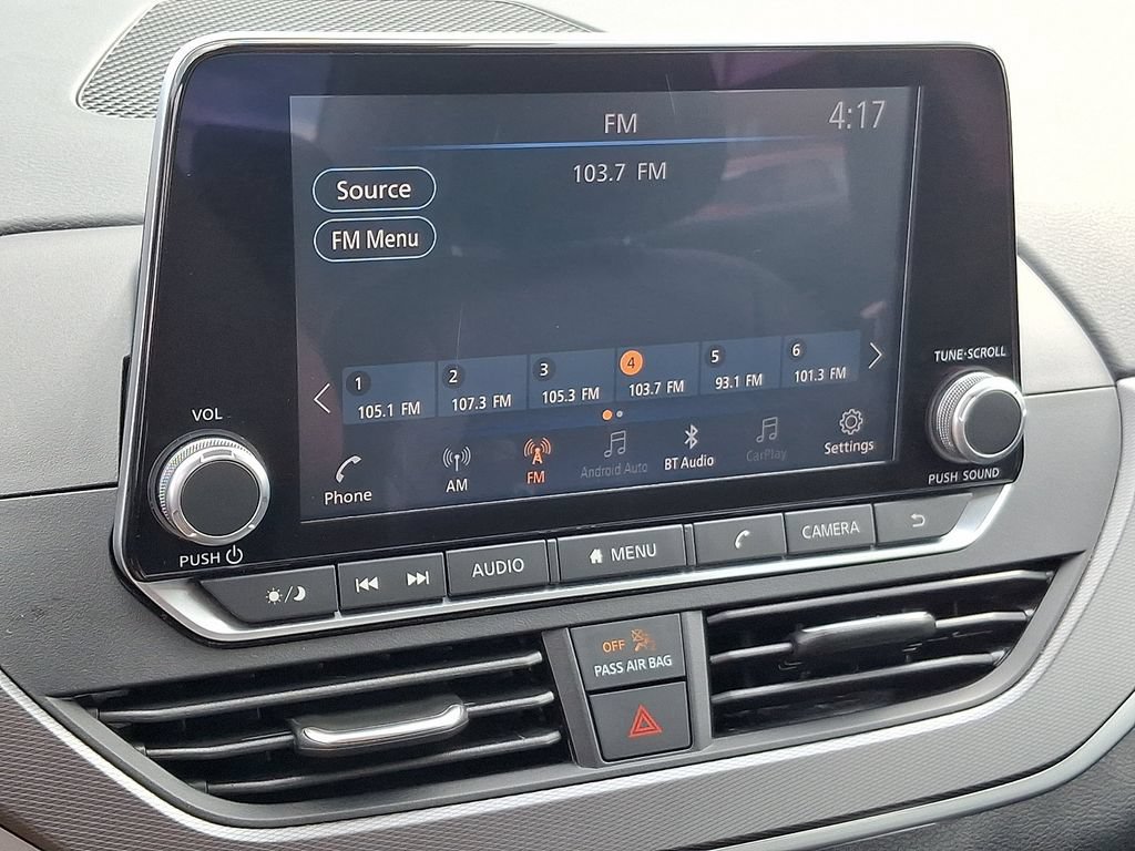 Used 2025 Nissan Altima 2.5 SR FWD image 16
