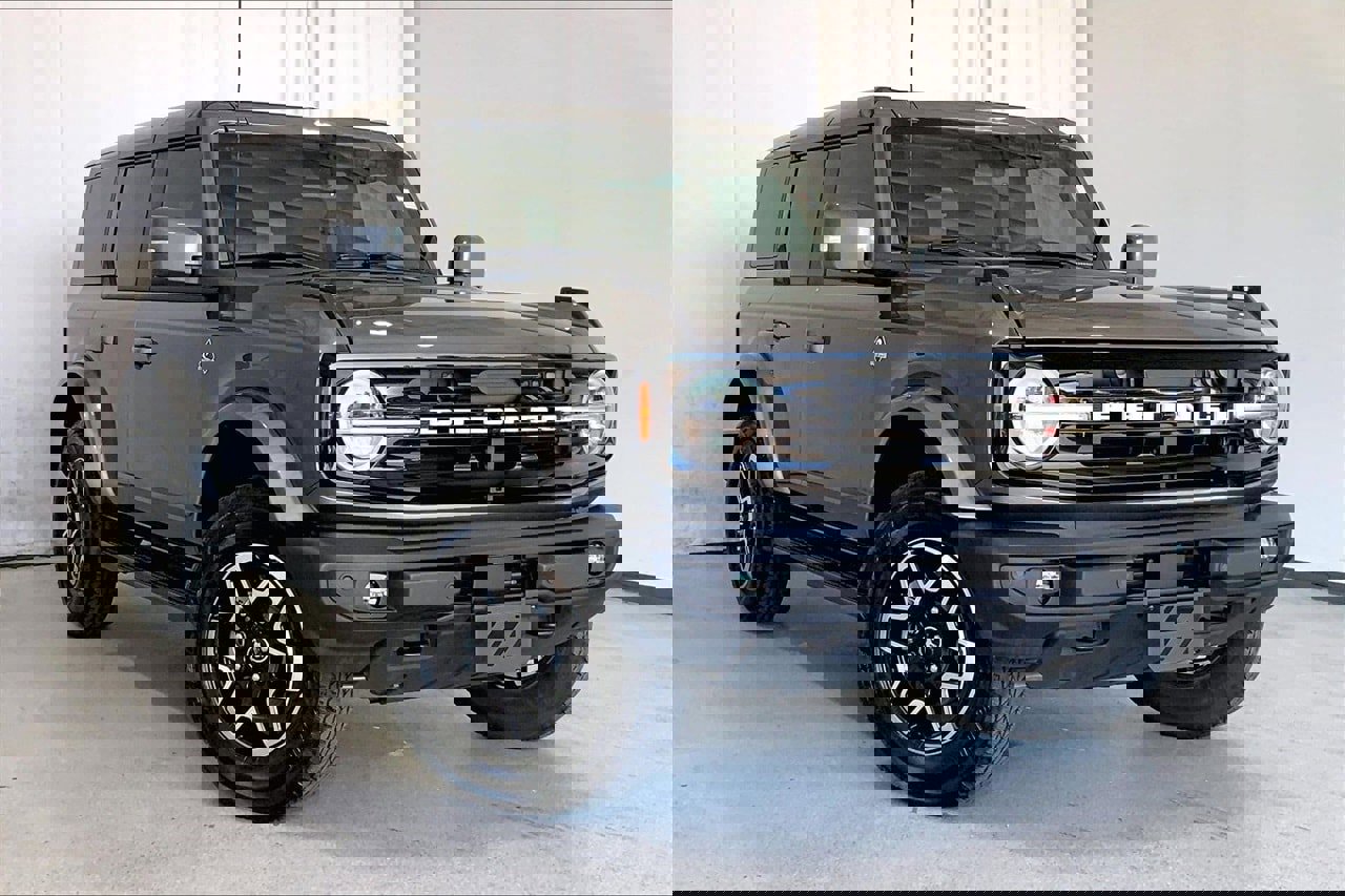 Certified 2024 Ford Bronco Outer Banks