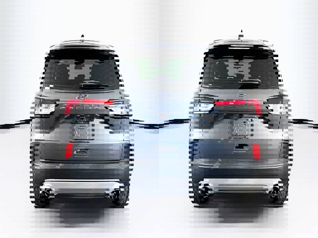 Certified 2022 Ford Escape S image 5