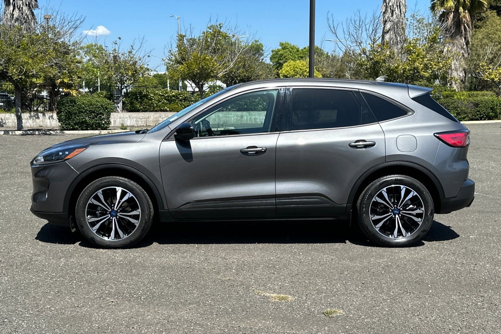 Certified 2022 Ford Escape SEL w/ SEL Stealth AWD Package image 6