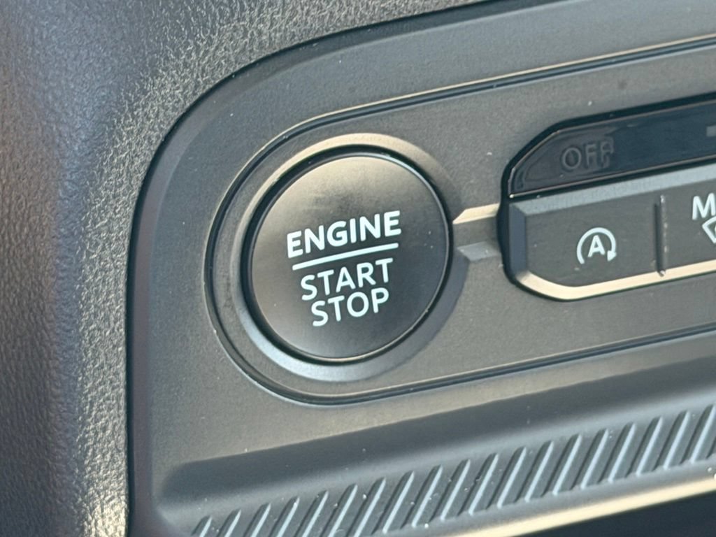 Certified 2025 Ford Bronco Sport Outer Banks w/ Outer Banks Tech Package+ AWD/4WD image 17