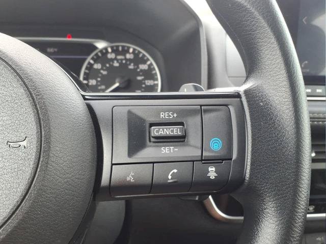 Used 2023 Nissan Rogue SV AWD/4WD image 23
