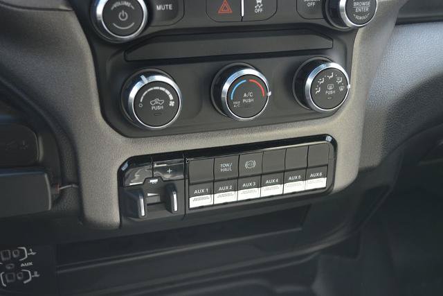 Used 2022 RAM 2500 Tradesman w/ Chrome Appearance Group AWD/4WD image 13