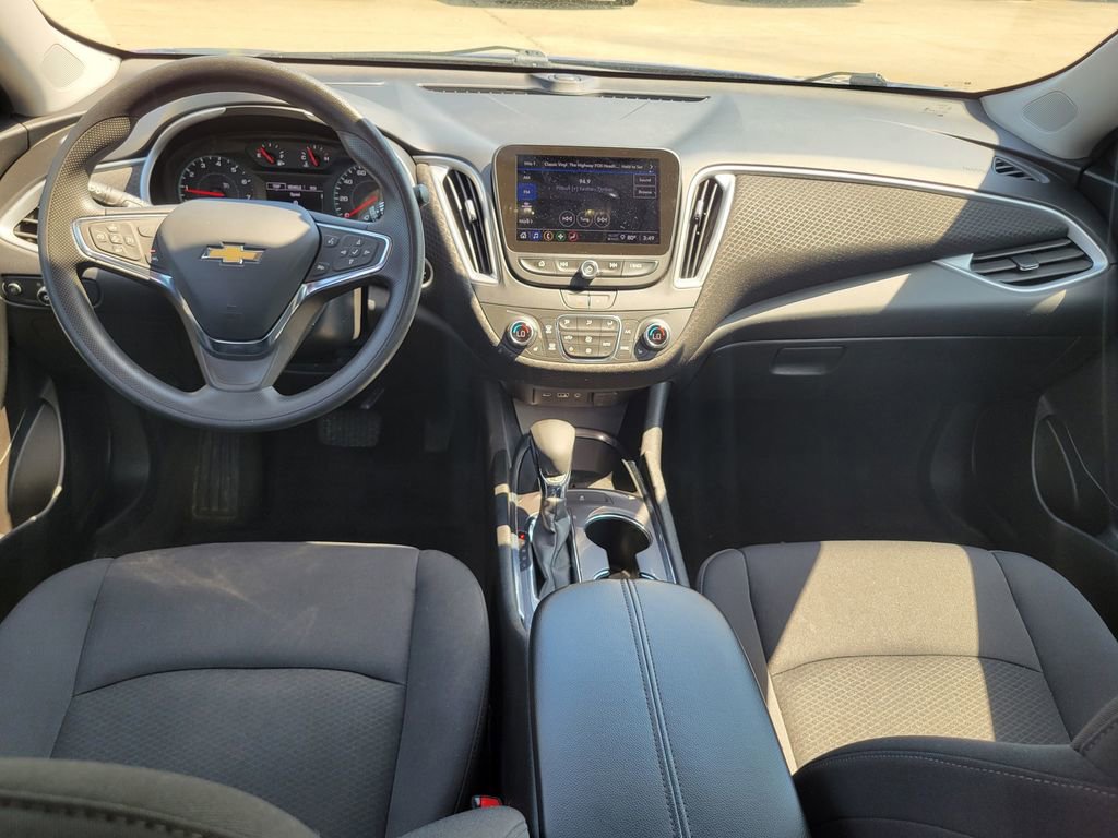Used 2023 Chevrolet Malibu LT FWD image 32