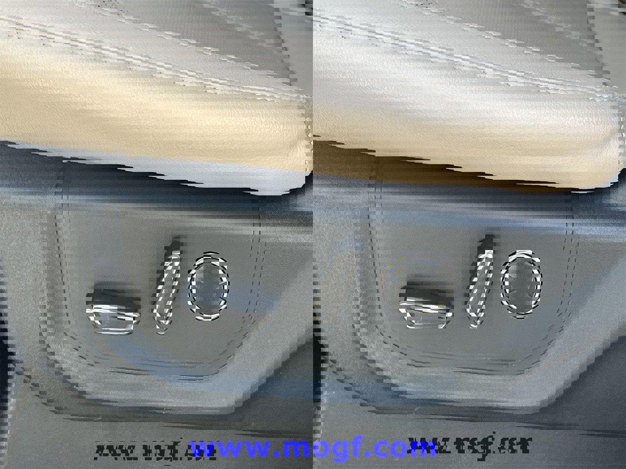 Certified 2024 Ford Expedition Limited image 28