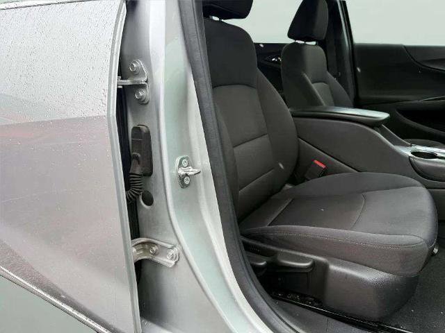 Used 2018 Chevrolet Malibu LT image 21