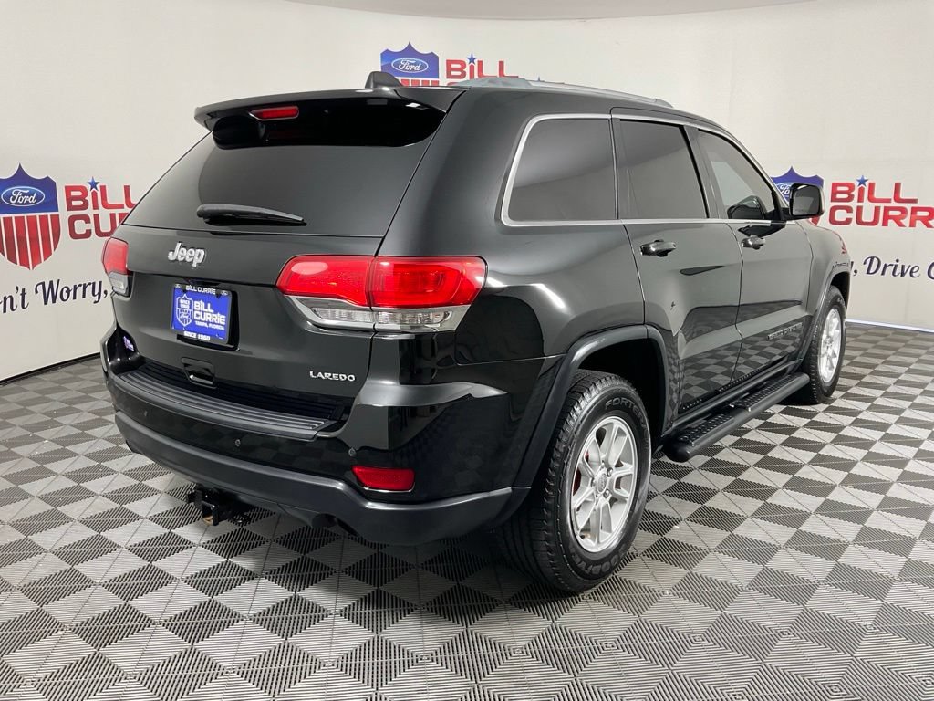 Used 2018 Jeep Grand Cherokee Laredo RWD image 3