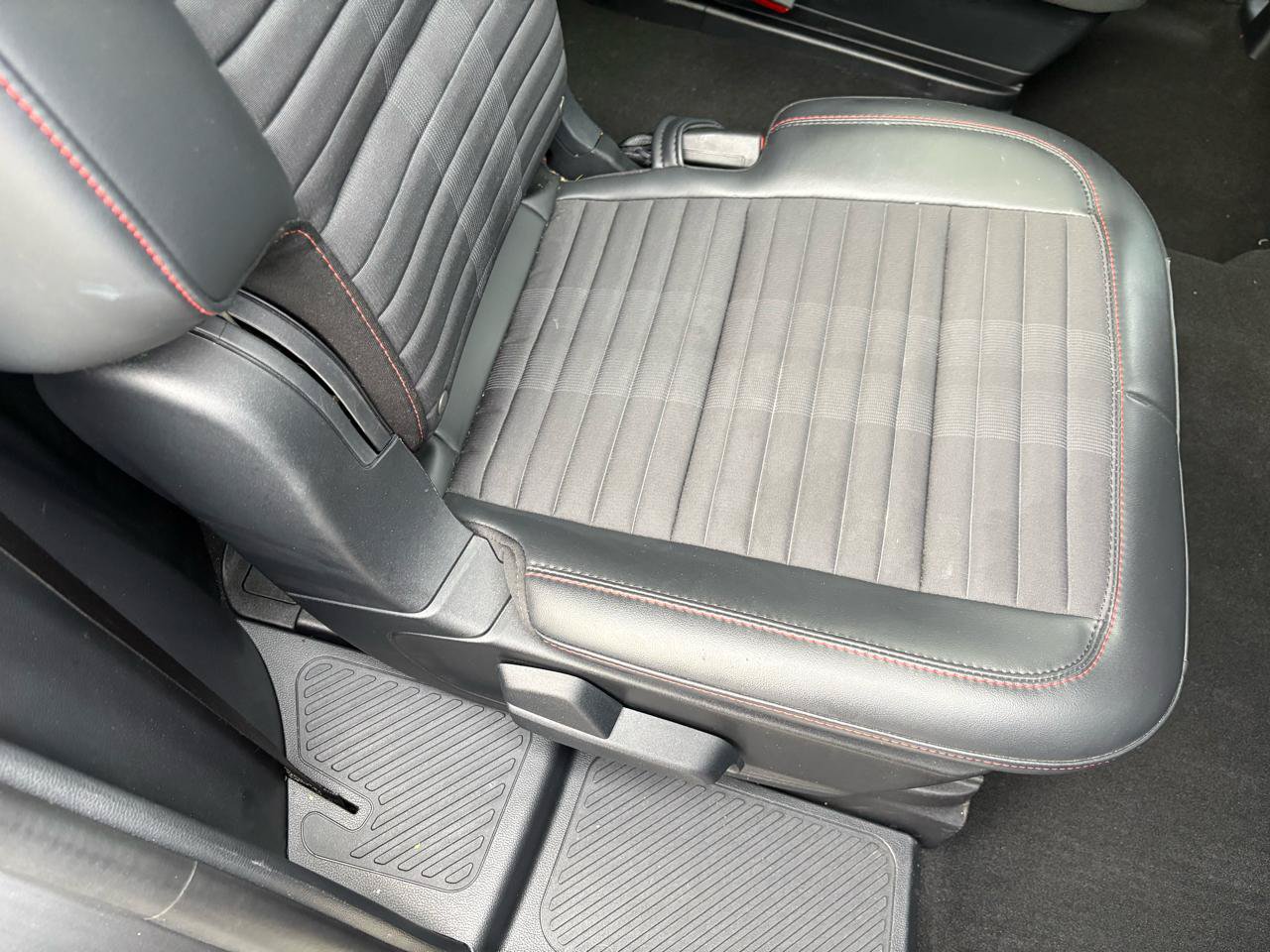 Certified 2025 Ford Explorer ST-Line w/ Premium Package AWD/4WD image 50