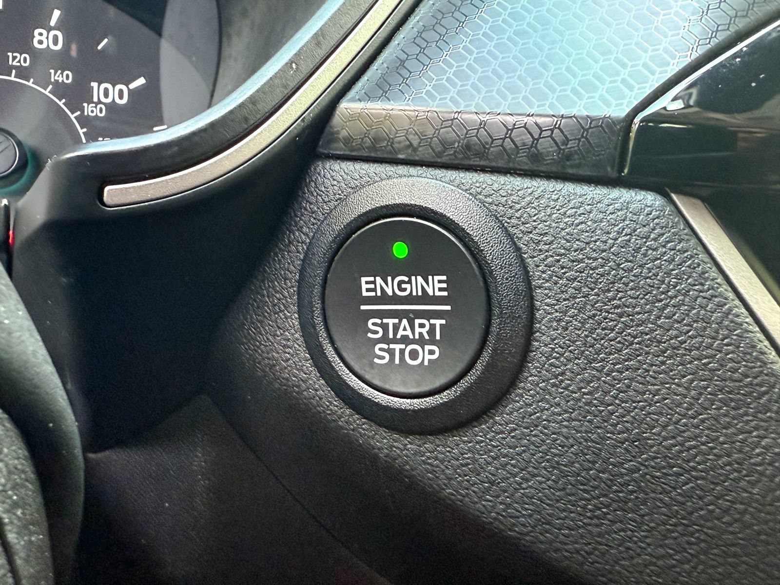 Certified 2022 Ford Escape SEL w/ SEL Stealth AWD Package image 35