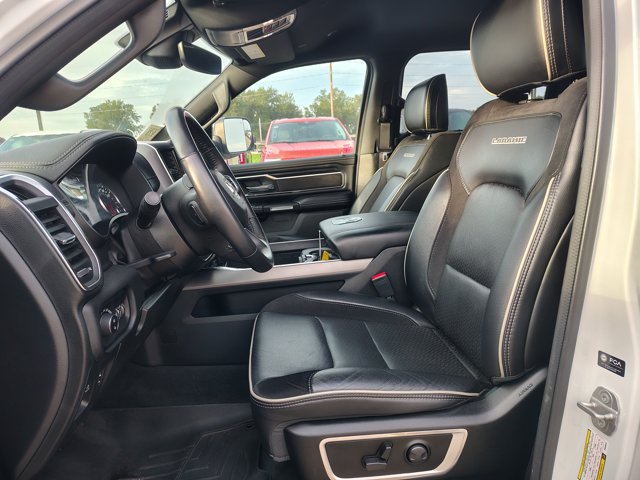 Used 2023 RAM 1500 Laramie AWD/4WD image 11