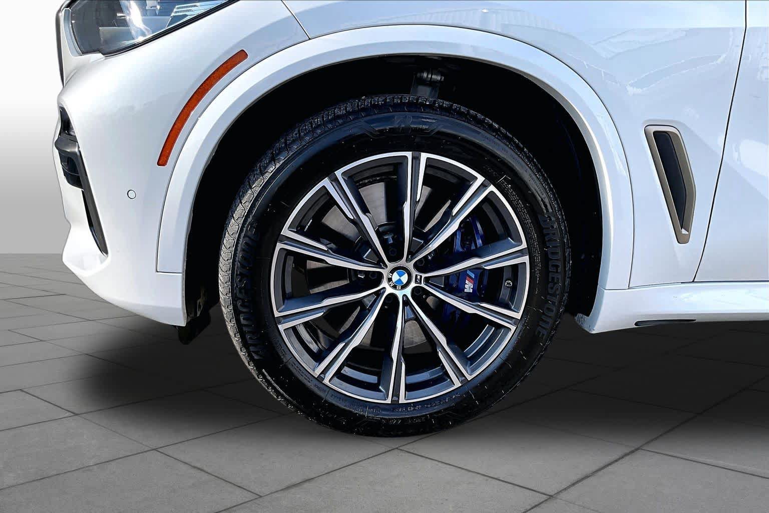 Used 2020 BMW X5 M50i w/ Premium Package AWD/4WD image 13