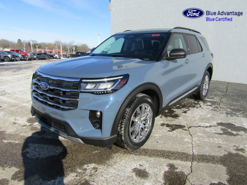 Certified 2025 Ford Explorer Active w/ Active Comfort Package AWD/4WD image 38