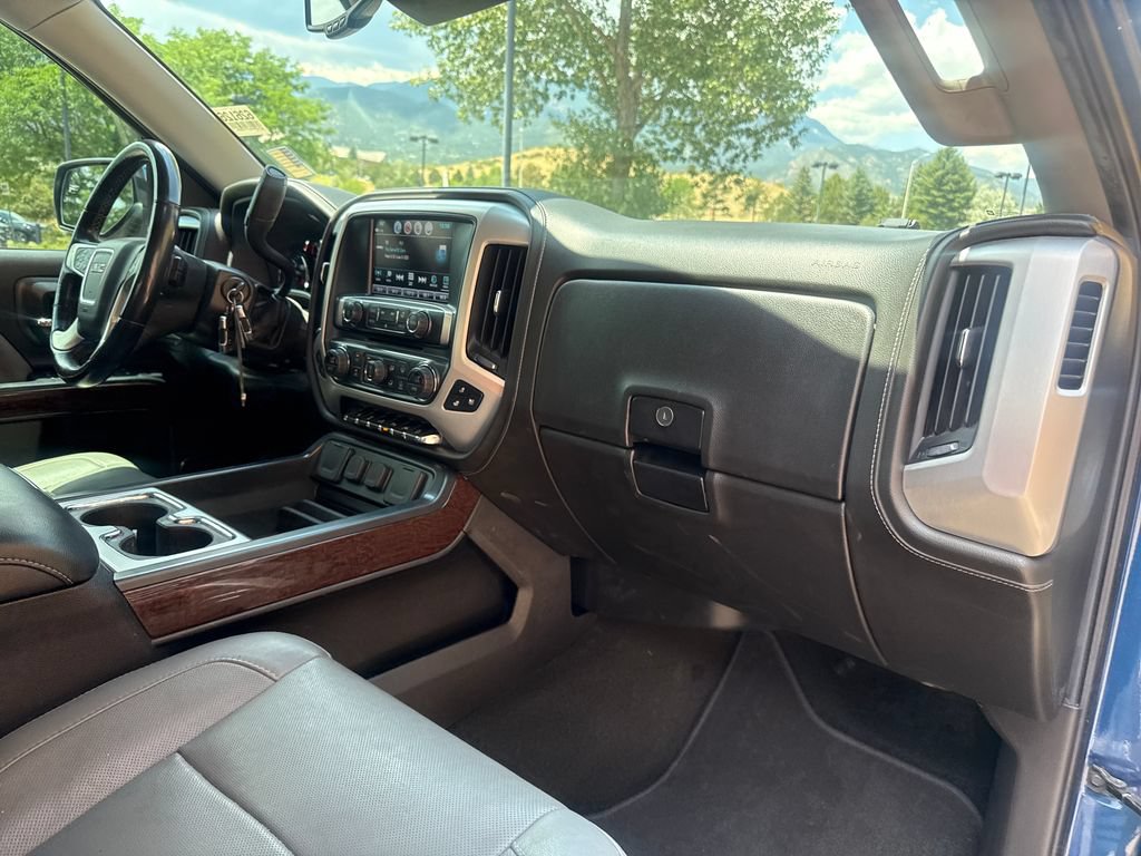 Used 2018 GMC Sierra 1500 SLT AWD/4WD image 30