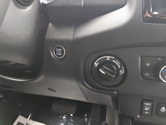 Used 2024 Nissan Frontier SL w/ Technology Package AWD/4WD image 39