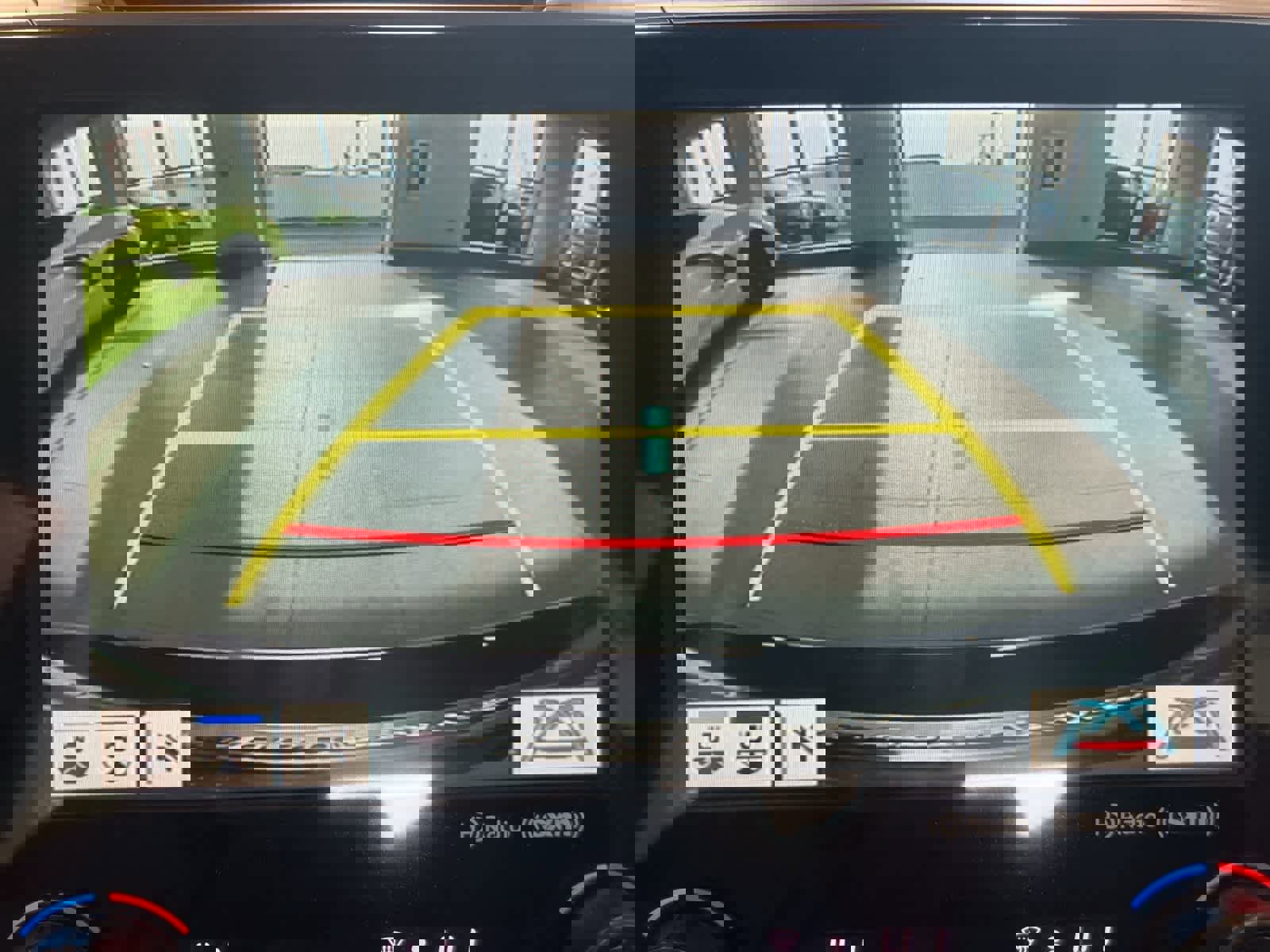 Used 2019 Toyota Camry XSE image 22