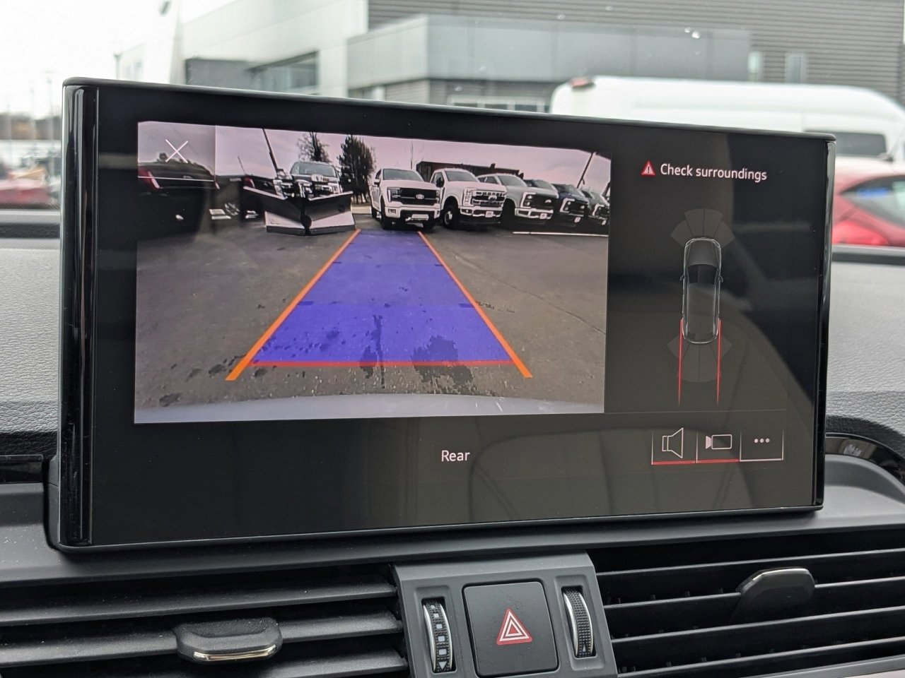 Used 2021 Audi Q5 Premium image 25