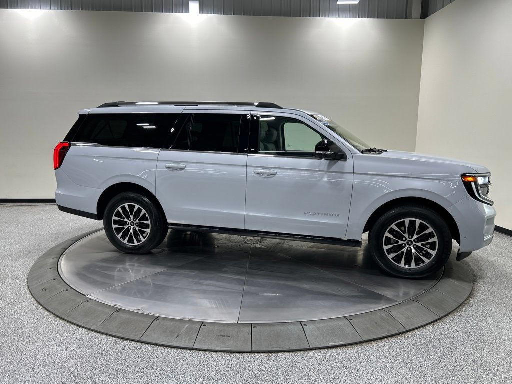 Certified 2025 Ford Expedition Max Platinum AWD/4WD image 6