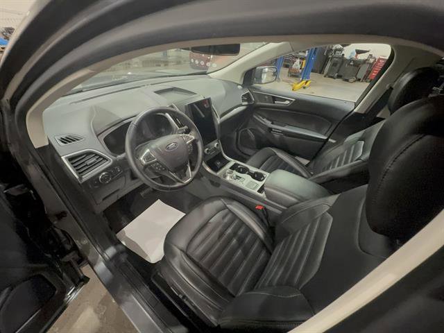 Certified 2022 Ford Edge SEL w/ Convenience Package AWD/4WD image 13