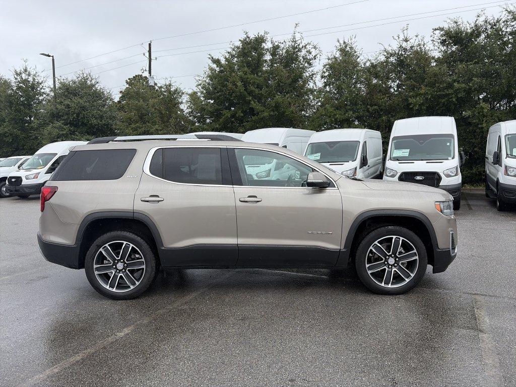 Used 2023 GMC Acadia SLT w/ Technology Package FWD image 8