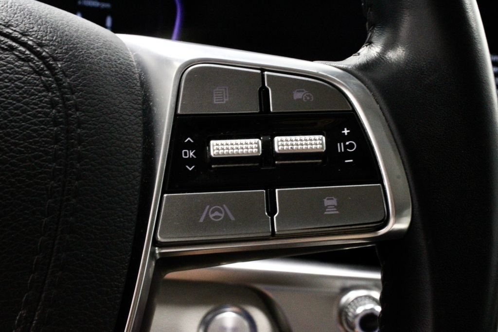 Used 2024 Kia Telluride EX w/ EX Captain's Chair Package FWD image 30