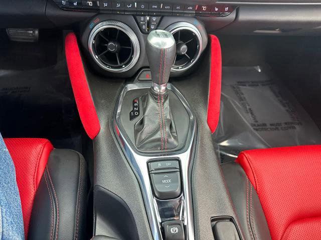 Used 2022 Chevrolet Camaro LT RWD image 22