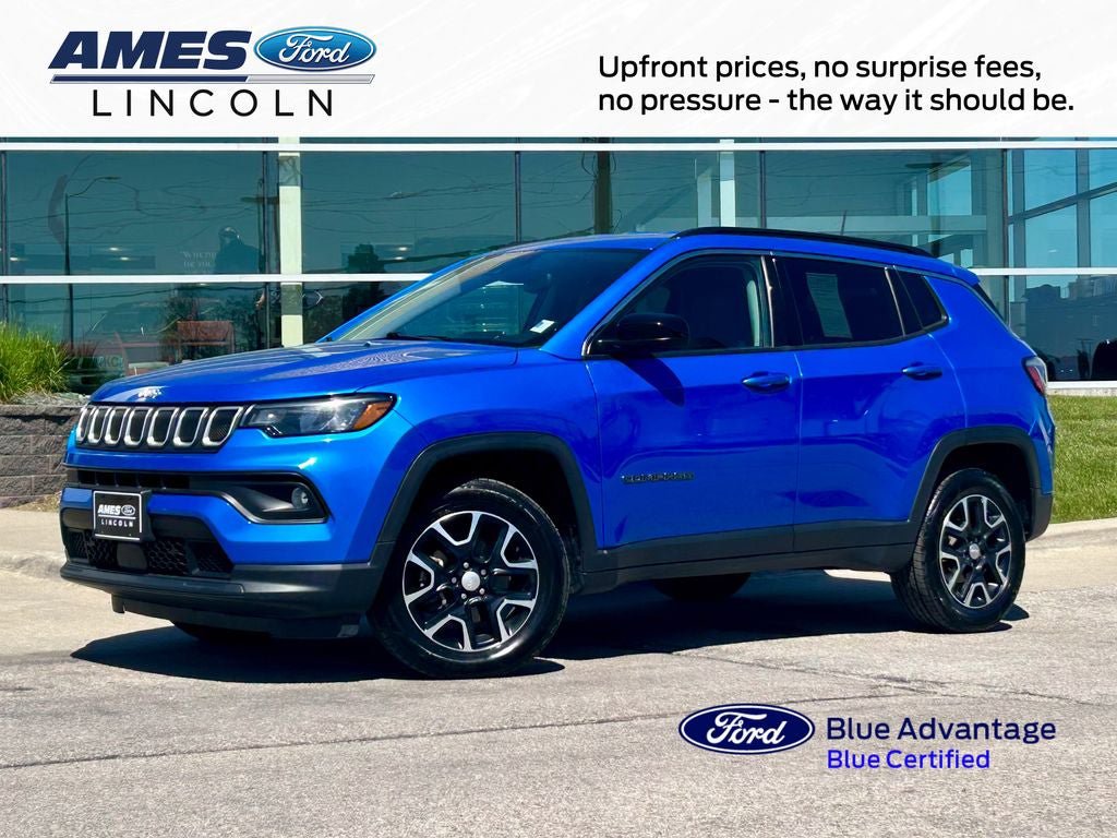 Used 2022 Jeep Compass Latitude w/ Convenience Group AWD/4WD image 1