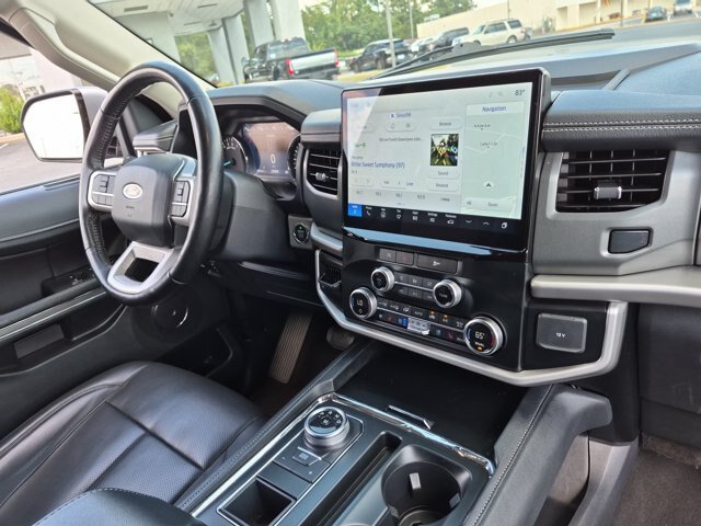 Certified 2024 Ford Expedition Max XLT RWD image 36