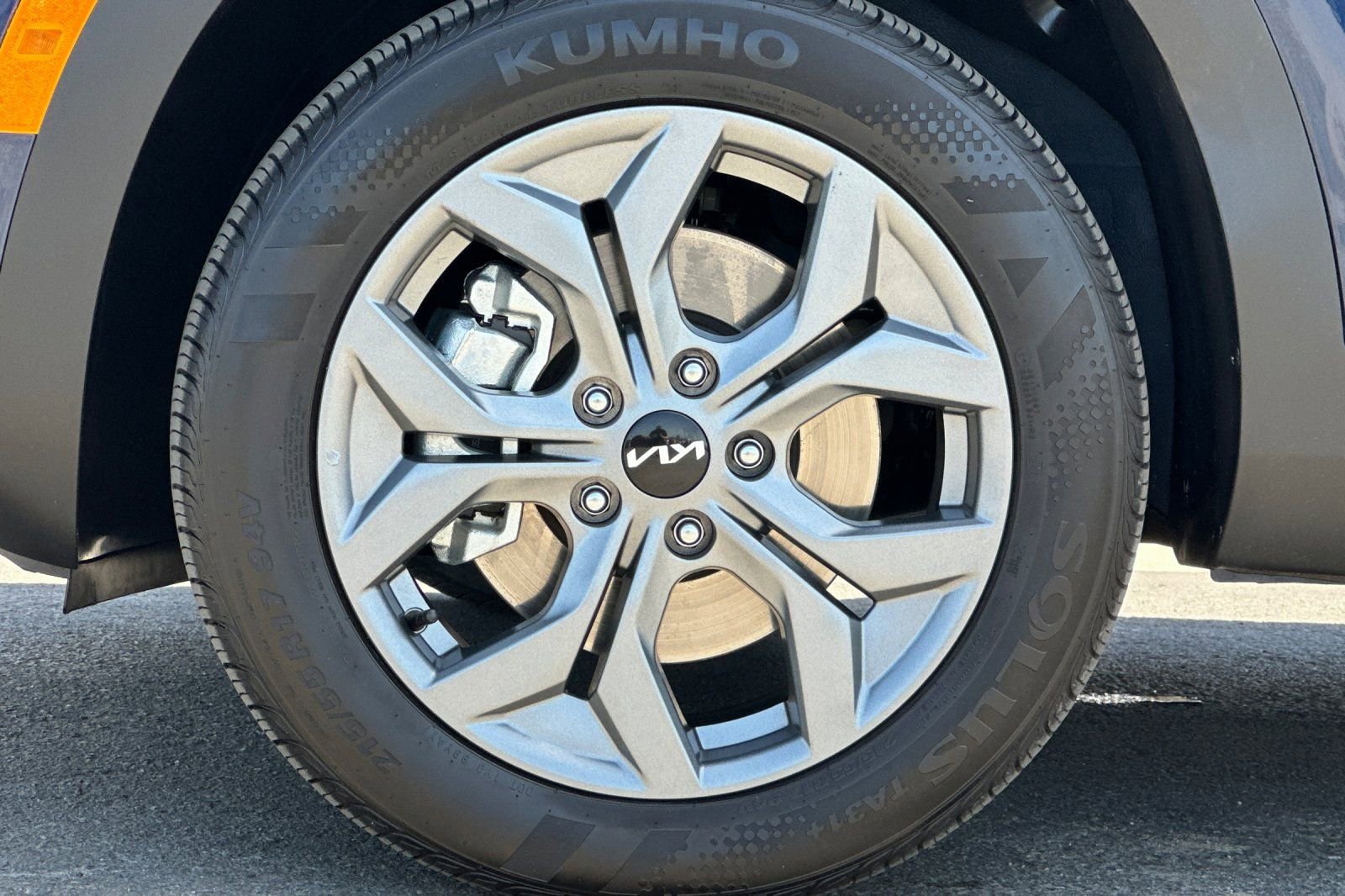 Used 2026 Kia Seltos LX AWD/4WD image 24